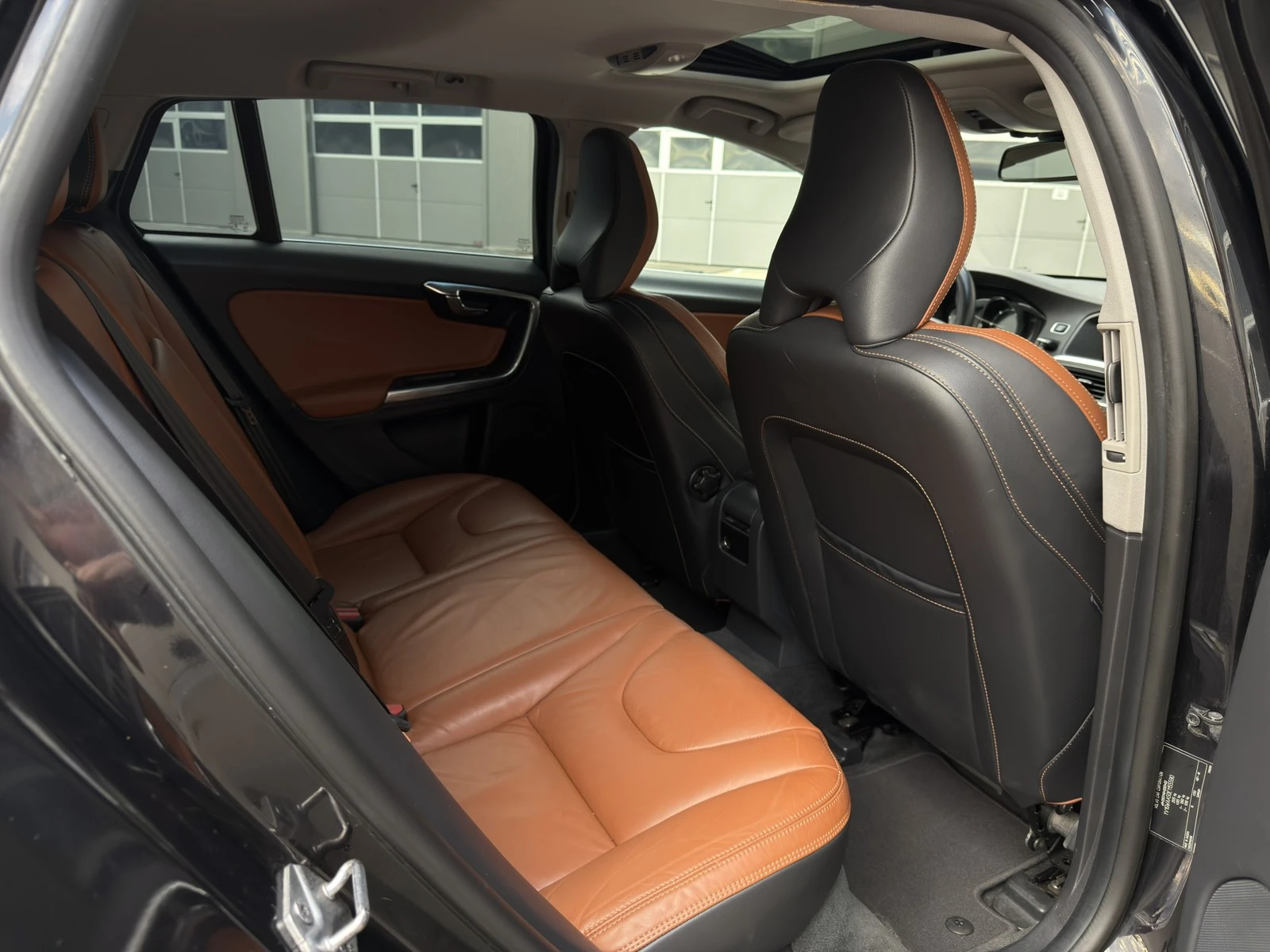 Volvo V60 2.4 D6 AWD Plug-In Hybrid Ultimate | Mobile.bg � ����������� 11