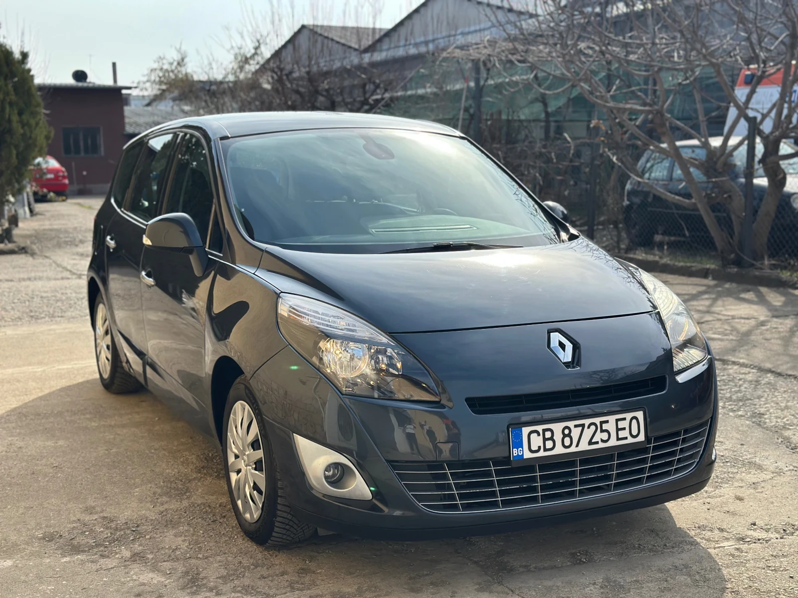 Renault Scenic 7 местен Автомат, снимка 3 - Автомобили и джипове - 53712032