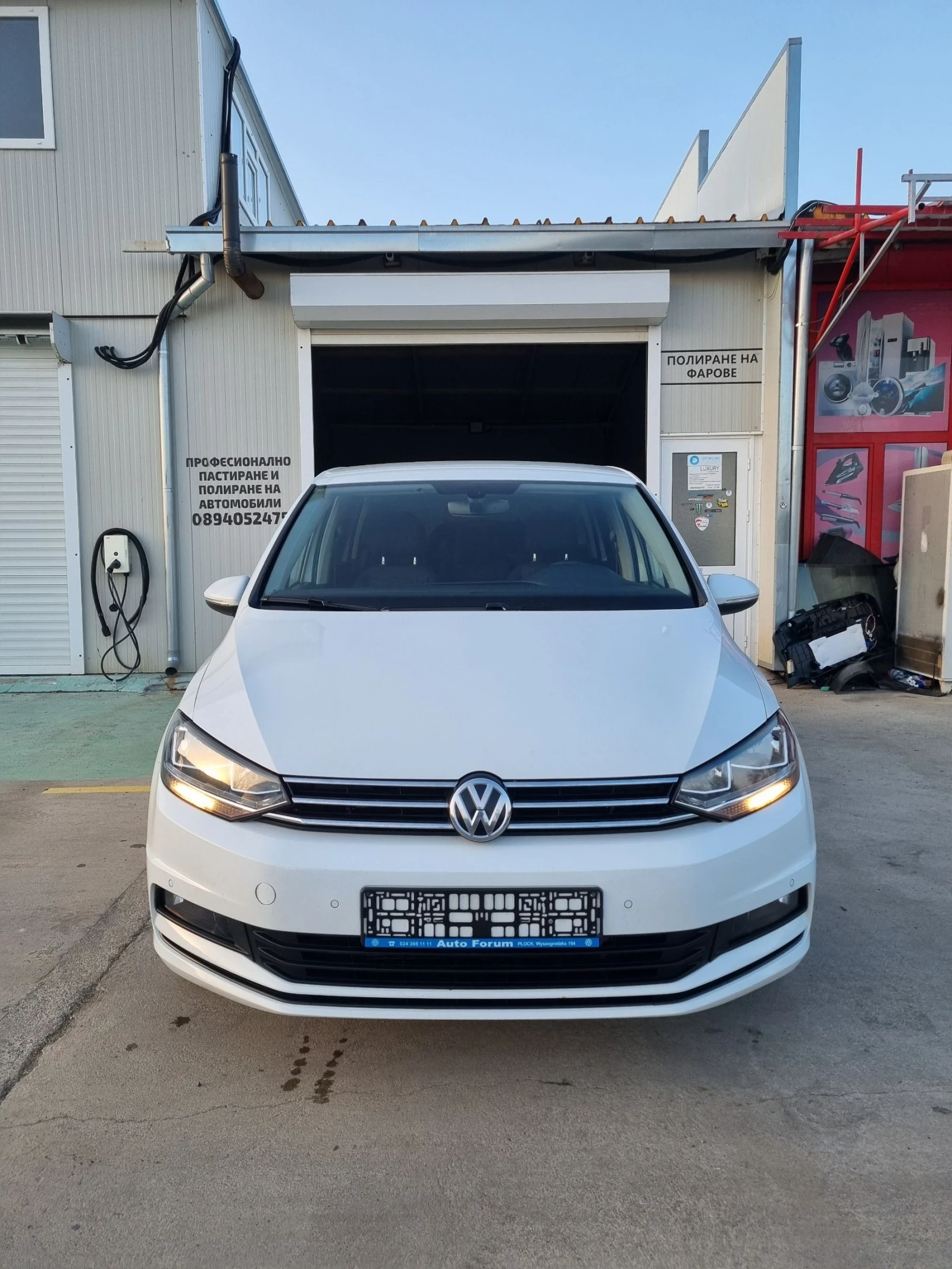 VW Touran 2.0tdi 150коня DSG Автомат, снимка 7 - Автомобили и джипове - 53829200