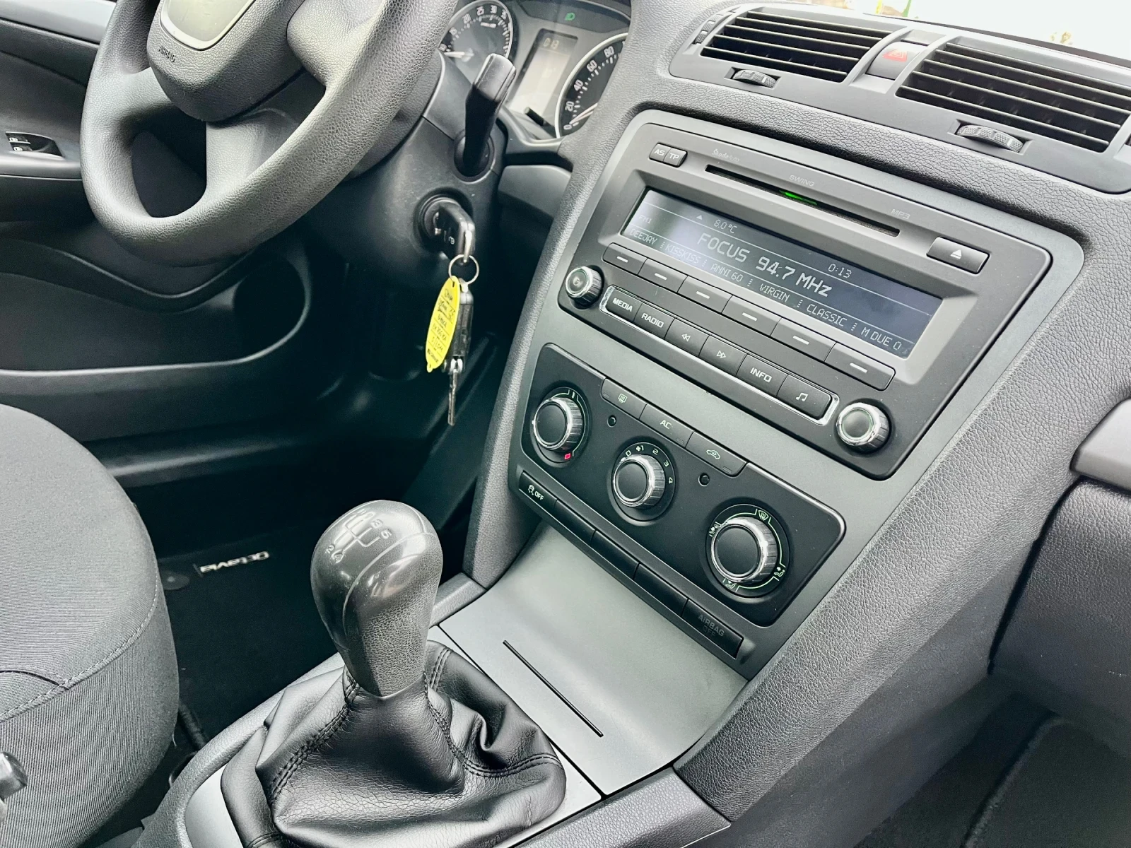 Skoda Octavia 1.6 TDI SW, снимка 12 - Автомобили и джипове - 53909332