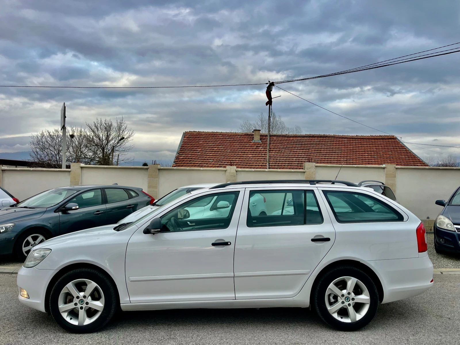 Skoda Octavia 1.6 TDI SW, снимка 5 - Автомобили и джипове - 53909332
