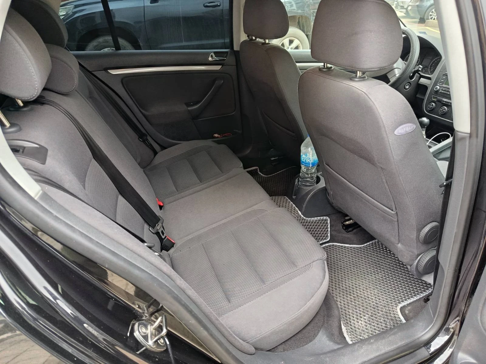 VW Golf 1.6 FSI | Mobile.bg � ����������� 10