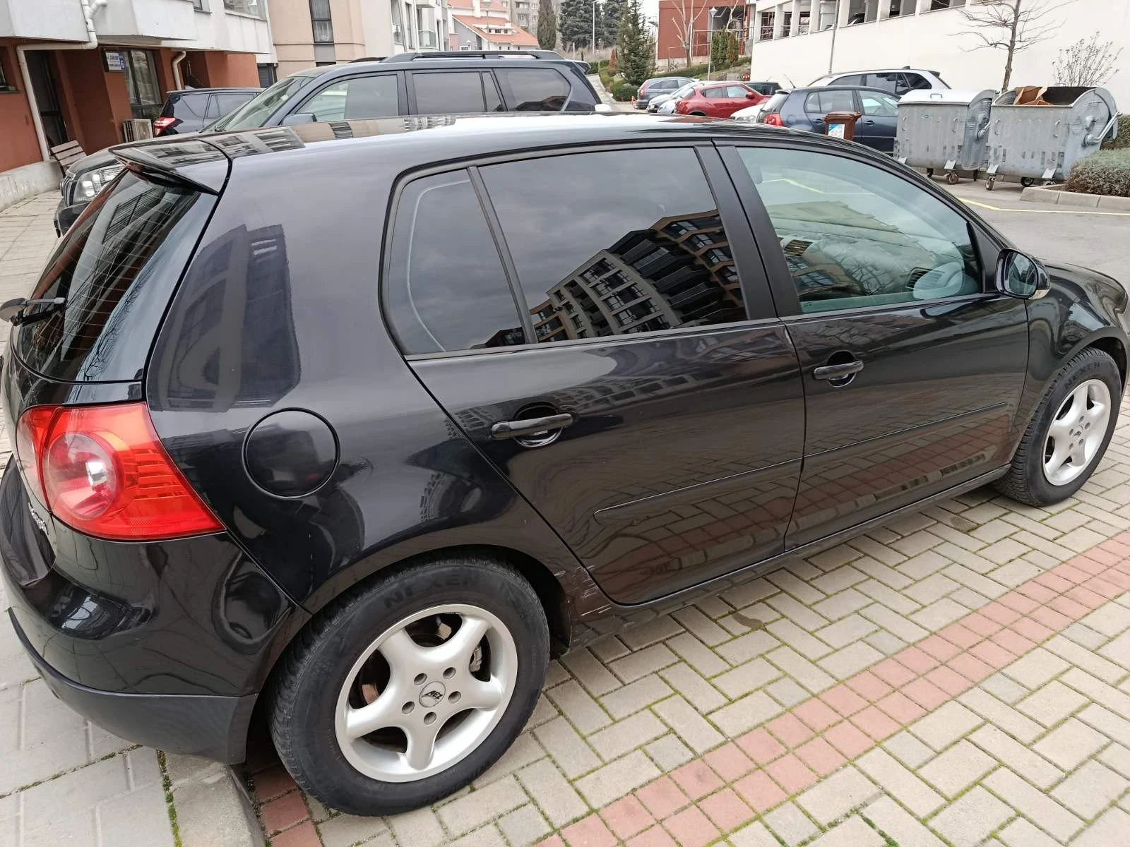 VW Golf 1.6 FSI | Auto.bg — изображение 1