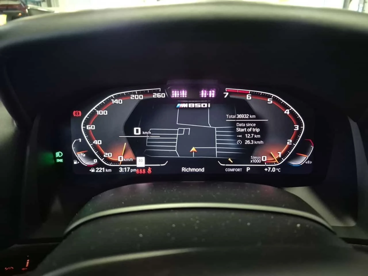 BMW 850 XDRIVE * Soft Close * Laser Light * M Carbon Roof, снимка 9 - Автомобили и джипове - 54064506