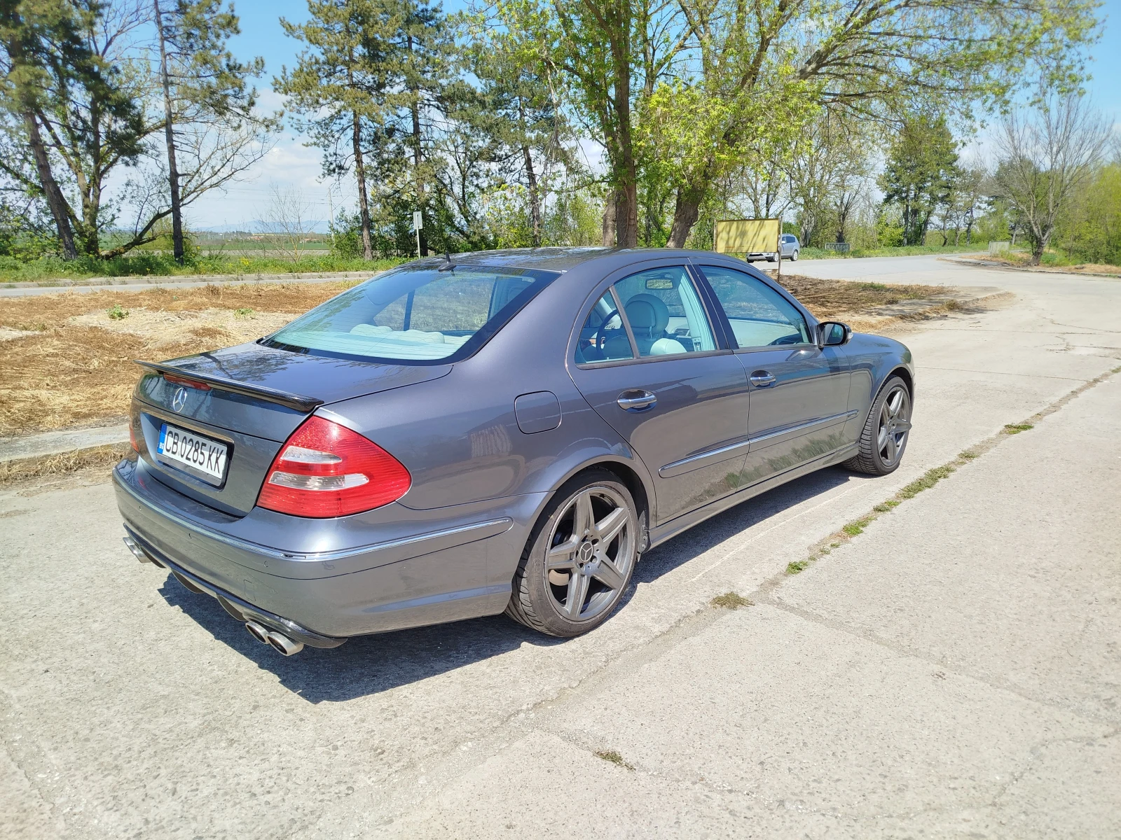 Mercedes-Benz E 500, снимка 4 - Автомобили и джипове - 54478801