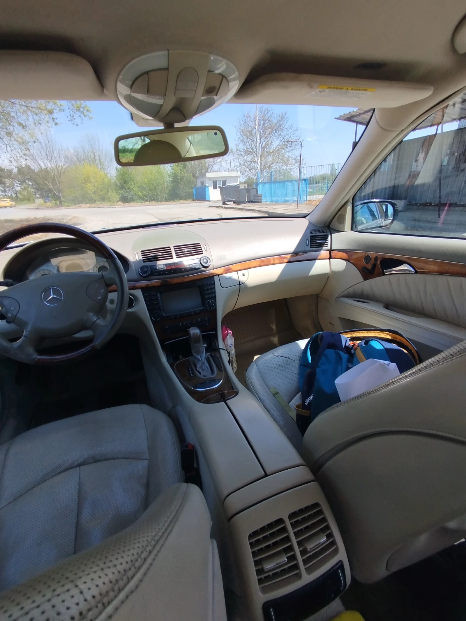 Mercedes-Benz E 500, снимка 8 - Автомобили и джипове - 54478801