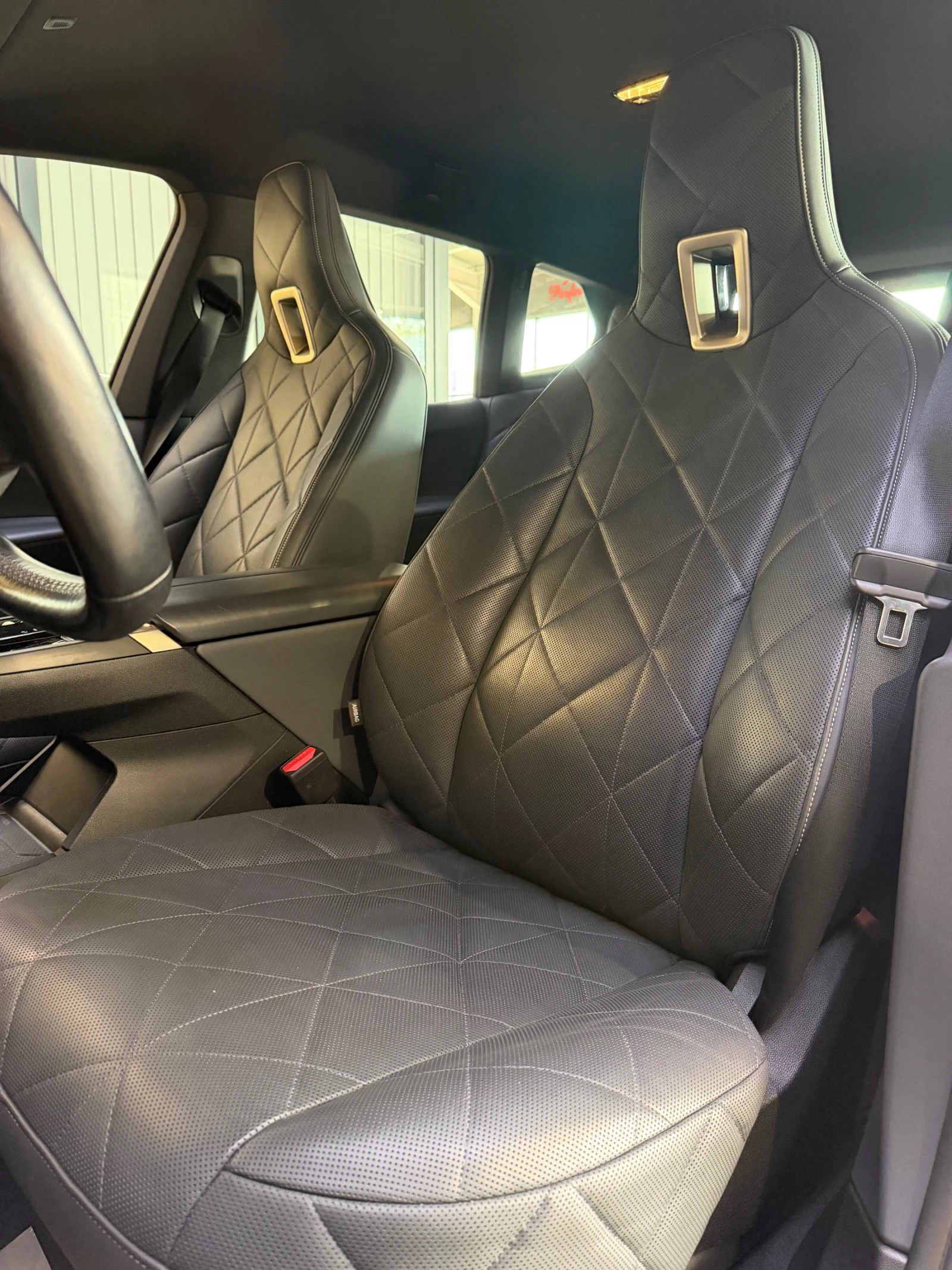 BMW iX 40 xDrive * HARMAN/KARDON* HEAD UP * M PACKET * 36, снимка 16 - Автомобили и джипове - 55027079