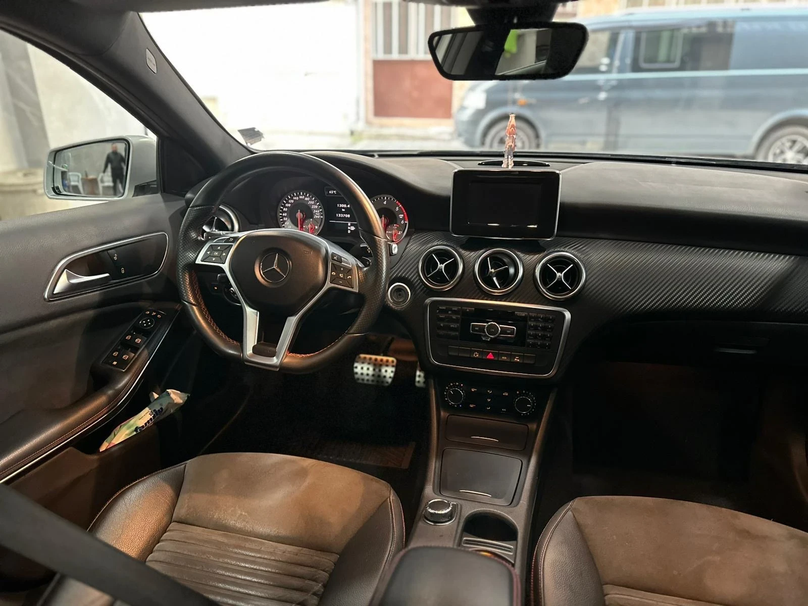 Mercedes-Benz A 180 Automatisch , снимка 12 - Автомобили и джипове - 55287145