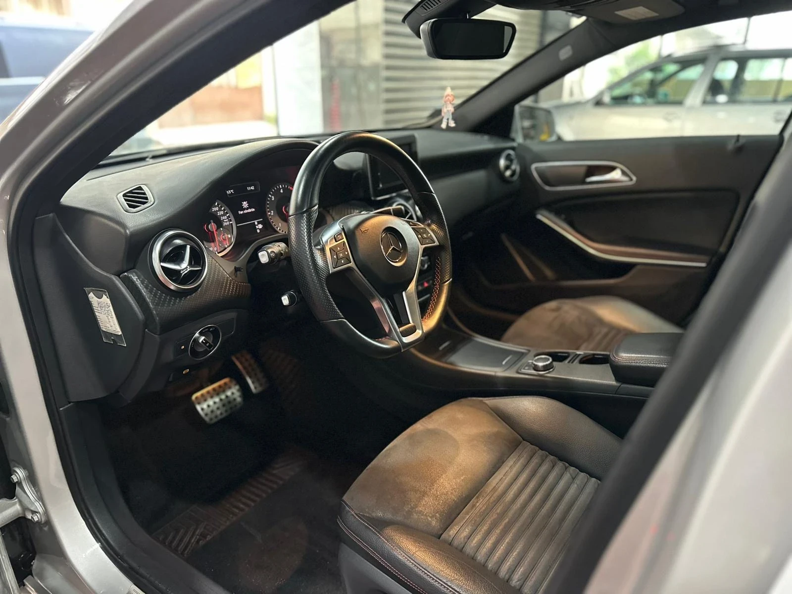 Mercedes-Benz A 180 Automatisch , снимка 4 - Автомобили и джипове - 55287145