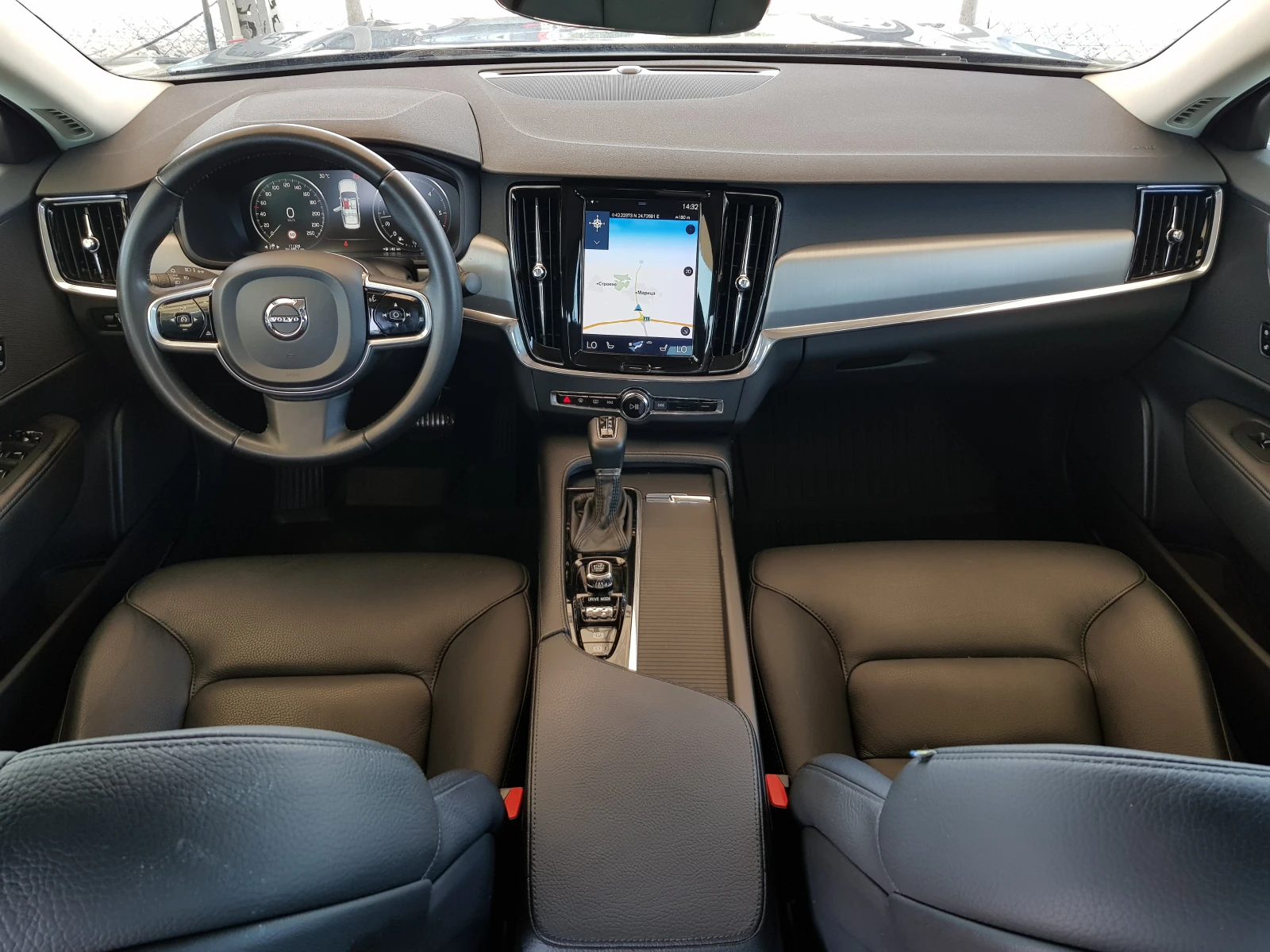 Volvo S90 D4 AWD 4X4 2.0D-190к.с. ЛИЗИНГ, снимка 9 - Автомобили и джипове - 55362094