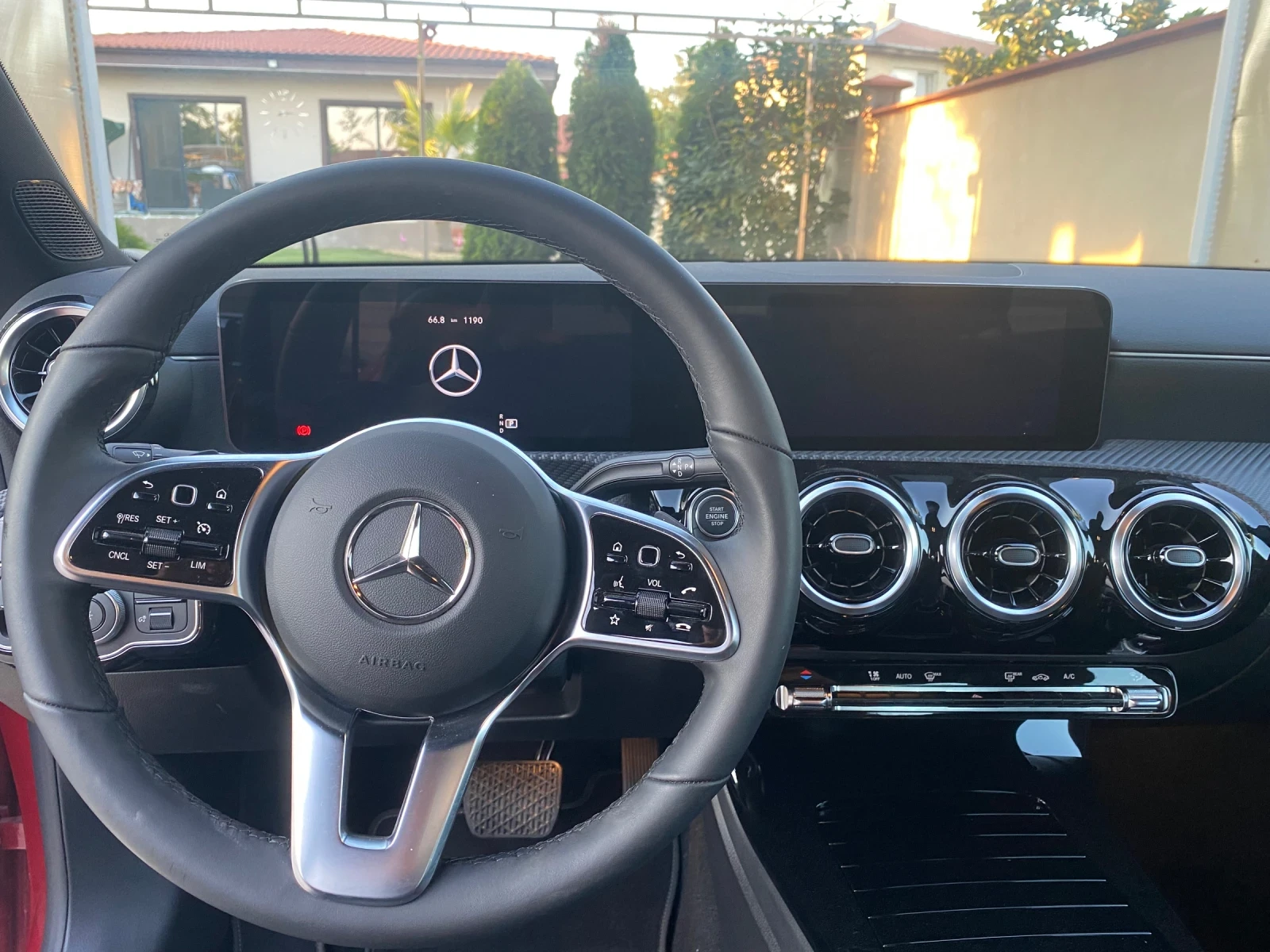 Mercedes-Benz C 200, снимка 12 - Автомобили и джипове - 55543365