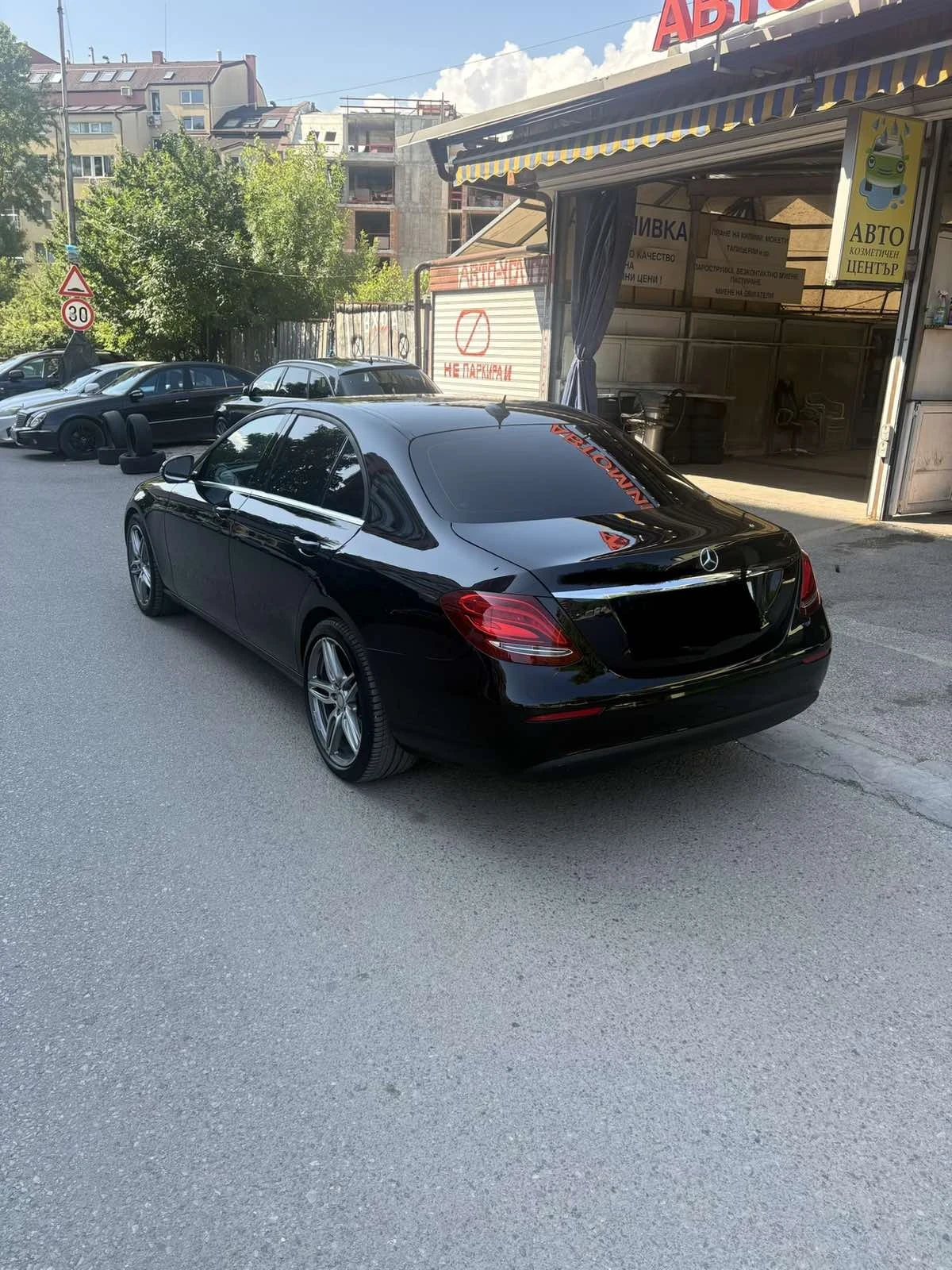 Mercedes-Benz E 200 2.0D Avtomat 9G, снимка 7 - Автомобили и джипове - 55598102