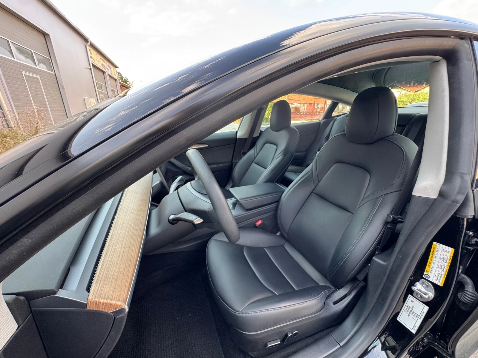 Tesla Model 3 SR+ /28к/Гаранция/FSD, снимка 16 - Автомобили и джипове - 55602580