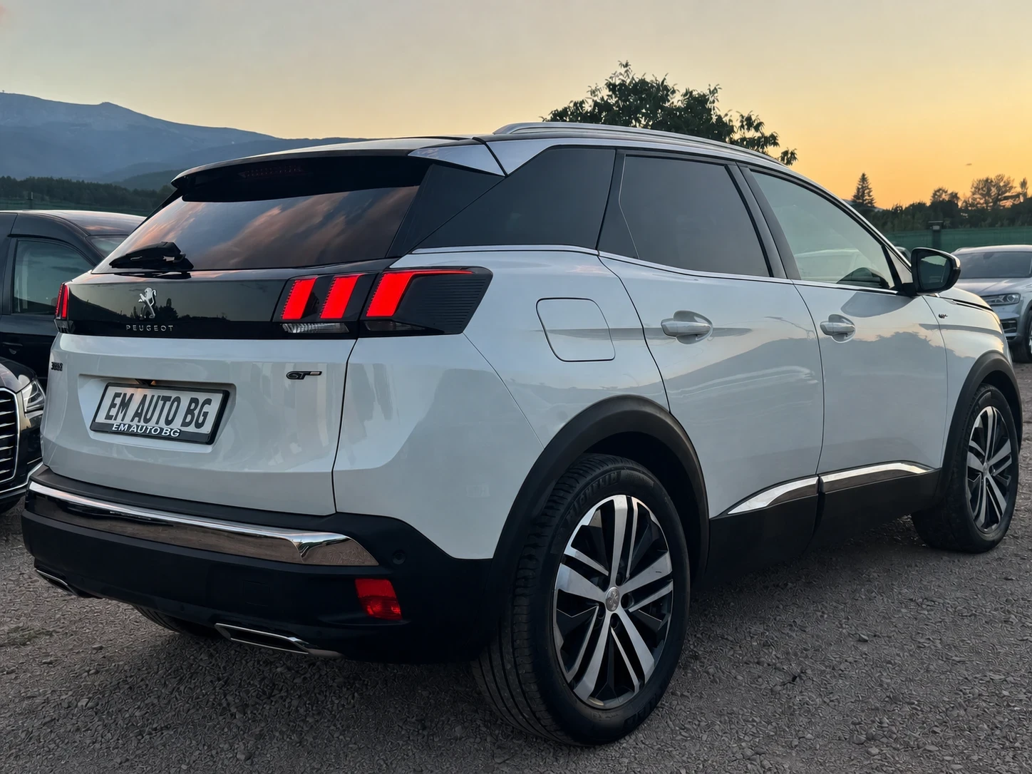 Peugeot 3008 2.0HDI GT Line /СОБСТВЕН ЛИЗИНГ/, снимка 4 - Автомобили и джипове - 55619528
