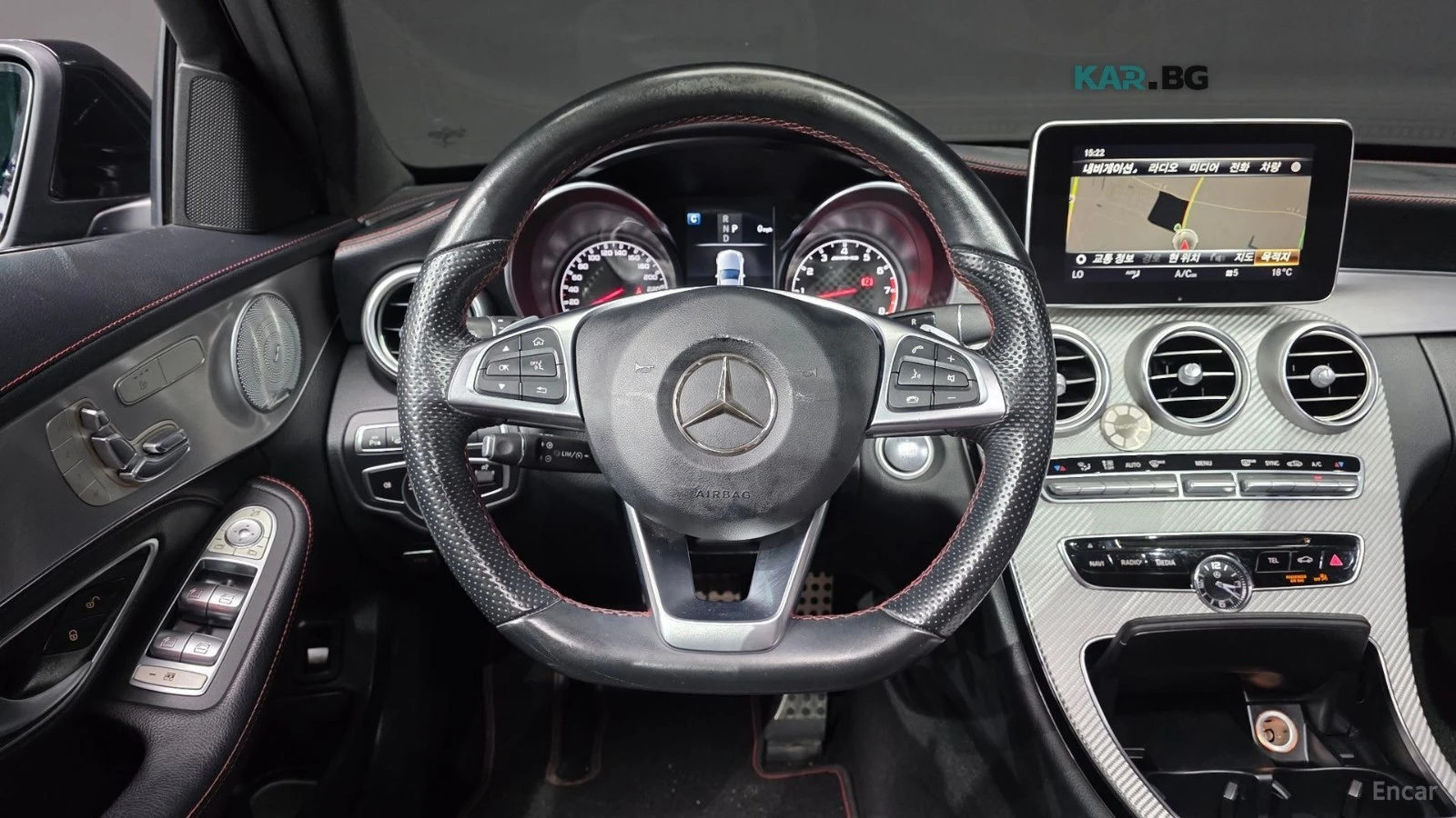 Mercedes-Benz C 43 AMG 4MATIC* HUD* КОЖА* НАВИ* ПАНО* АВТОКРЕДИТ, снимка 12 - Автомобили и джипове - 55709405