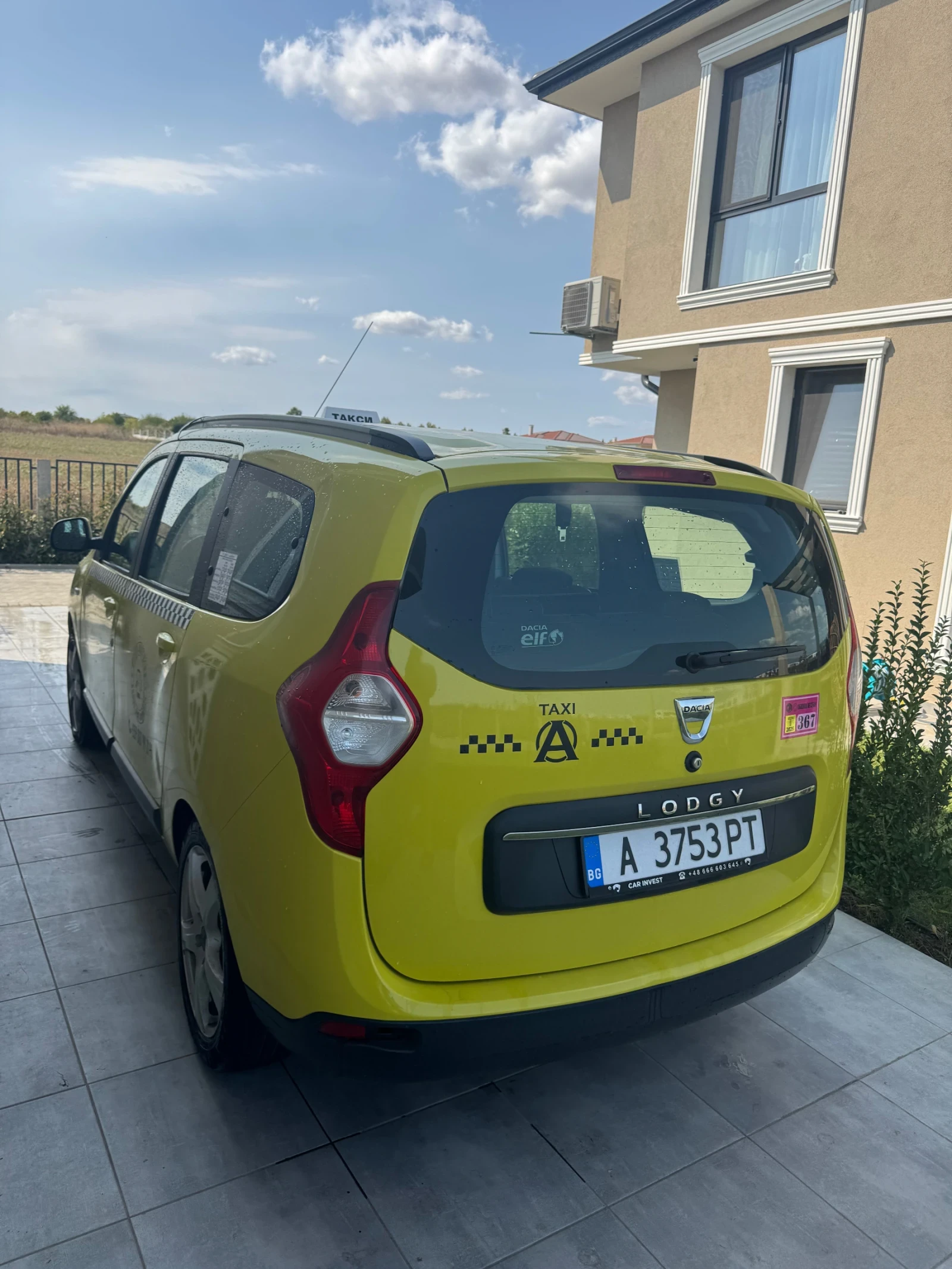 Dacia Lodgy 1.6* LPG* 7 Места, снимка 5 - Автомобили и джипове - 56060132