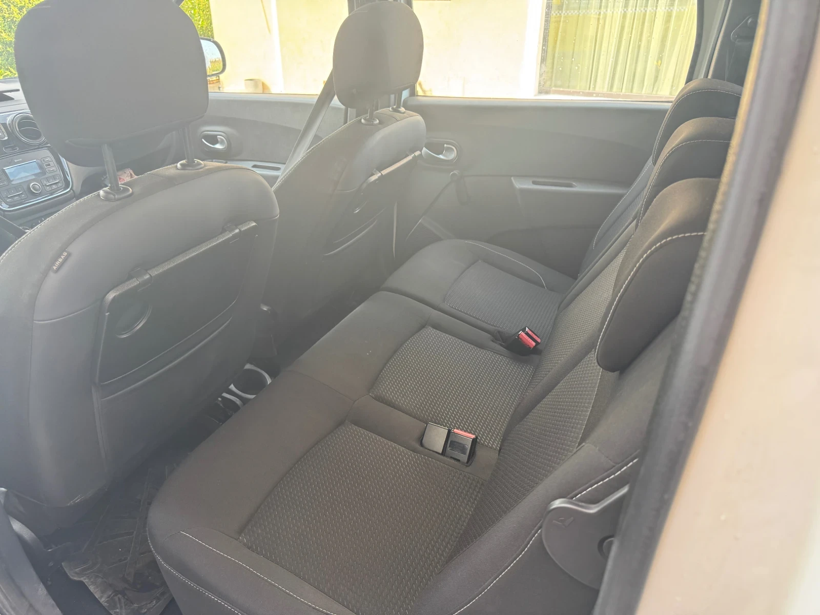 Dacia Lodgy 1.6* LPG* 7 Места, снимка 9 - Автомобили и джипове - 56060132
