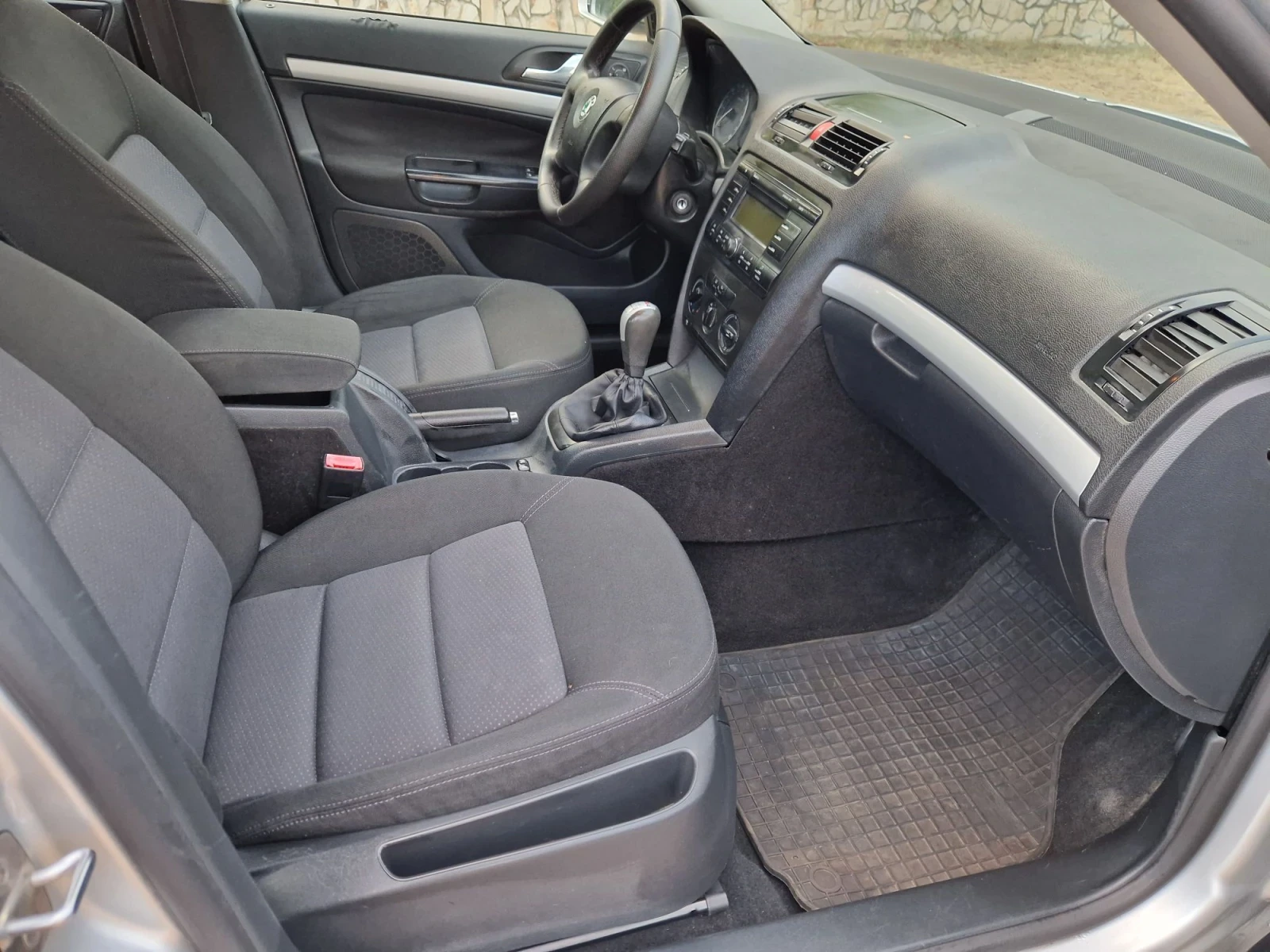 Skoda Octavia ..НОВ ВНОС..1.9TDI..4X4..6 СКОРОСТИ..., снимка 15 - Автомобили и джипове - 56155523
