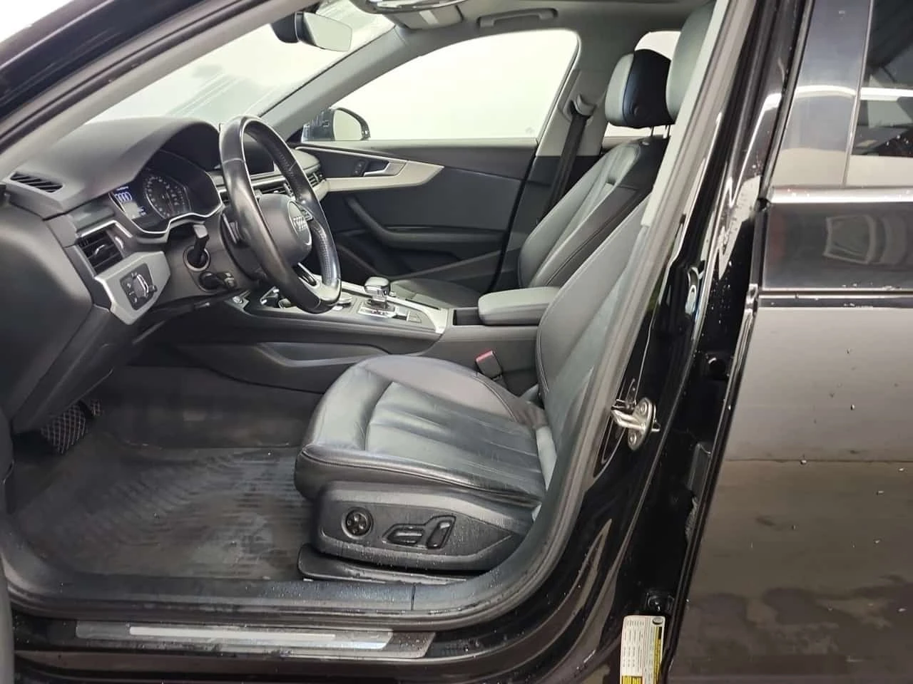 Audi A4  PROGRESSIV * CARFAX * БЕЗ ПЪРВОНАЧАЛНА ВНОСКА, снимка 5 - Автомобили и джипове - 56260863