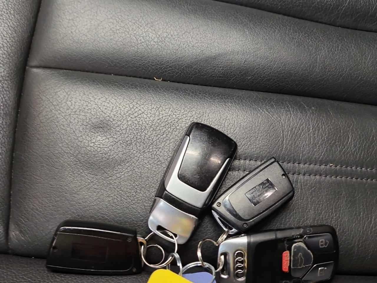 Audi A4  PROGRESSIV * CARFAX * БЕЗ ПЪРВОНАЧАЛНА ВНОСКА, снимка 8 - Автомобили и джипове - 56260863