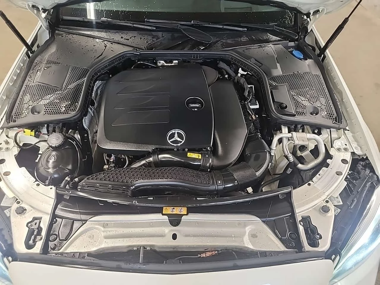 Mercedes-Benz C 300  CARFAX / ЦЕНА ДО БЪЛГАРИЯ / ДИСТРОНИК / 360КАМЕРИ, снимка 16 - Автомобили и джипове - 56361368