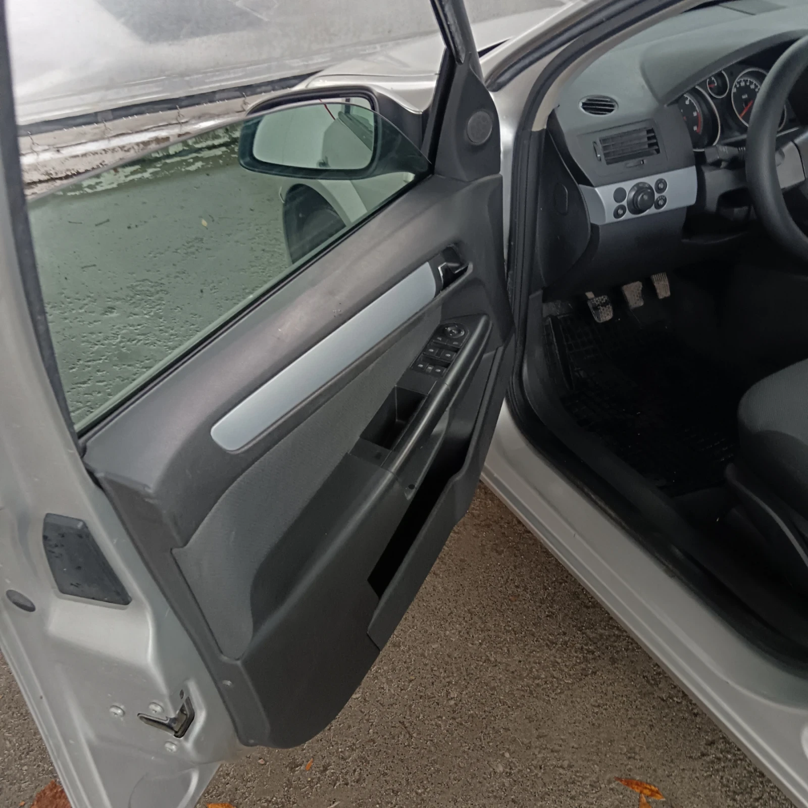 Opel Astra, снимка 10 - Автомобили и джипове - 56535250