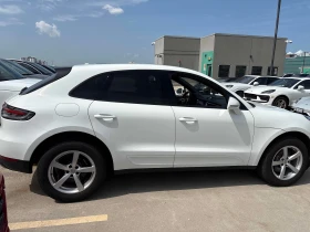 Porsche Macan * AWD * CARFAX * БЕЗ ПЪРВОНАЧАЛНА ВНОСКА, снимка 3