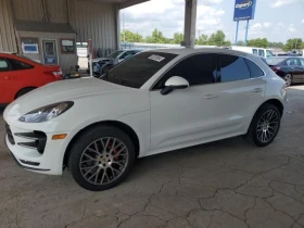     Porsche Macan TURBO