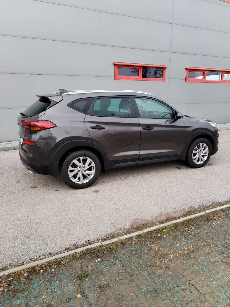 Hyundai Tucson TLE, снимка 3 - Автомобили и джипове - 48332205