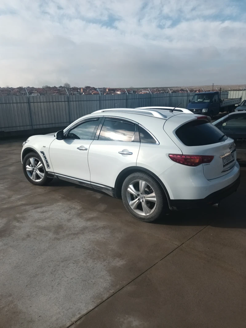 Infiniti Fx 30, снимка 2 - Автомобили и джипове - 53438780