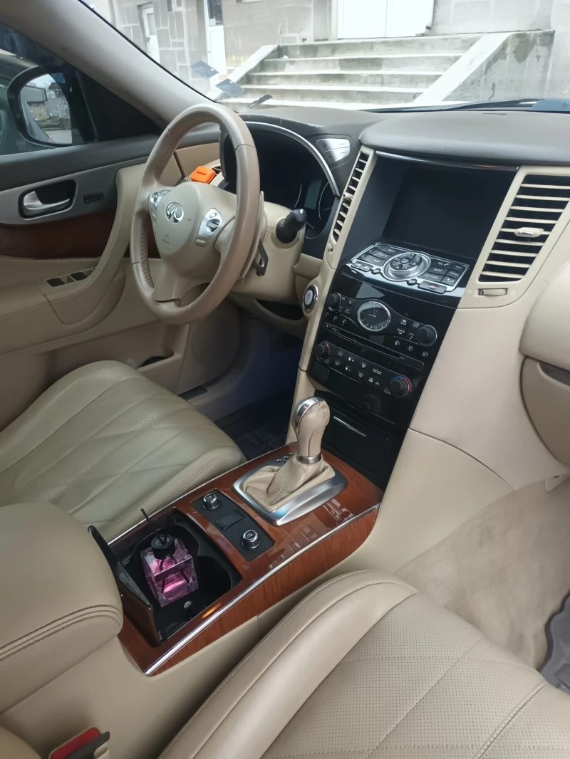 Infiniti Fx 30, снимка 8 - Автомобили и джипове - 53438780