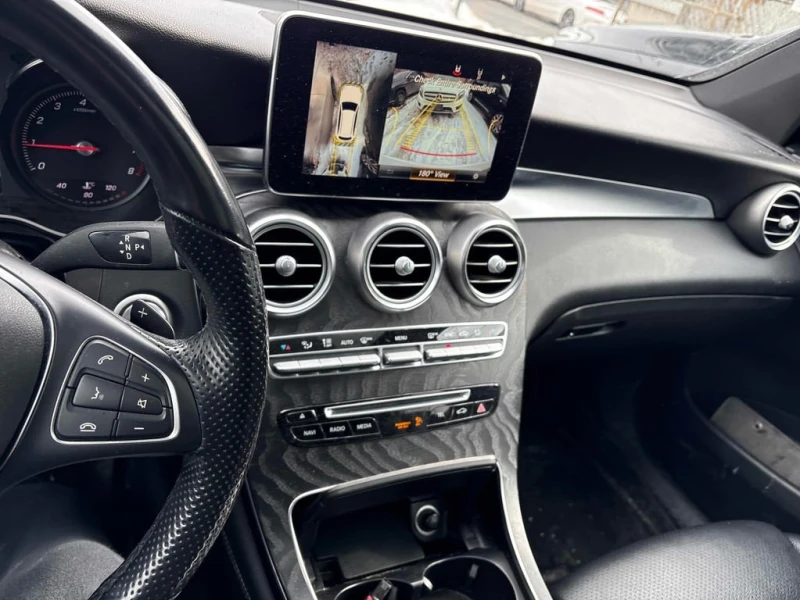 Mercedes-Benz GLC 300 4MATIC * 360 КАМЕРА* ПАНОРАМА* ПОДГРЕВ НА ВОЛАНА* , снимка 9 - Автомобили и джипове - 53471100