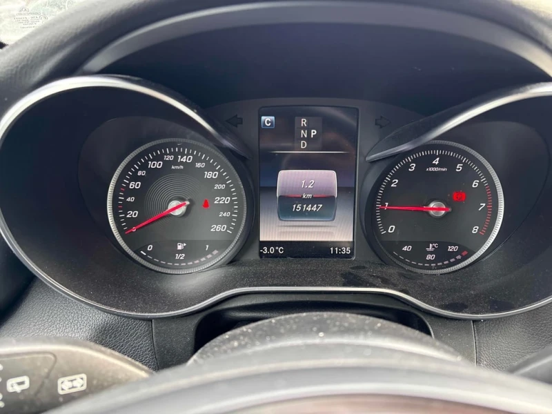 Mercedes-Benz GLC 300 4MATIC * 360 КАМЕРА* ПАНОРАМА* ПОДГРЕВ НА ВОЛАНА* , снимка 8 - Автомобили и джипове - 53471100