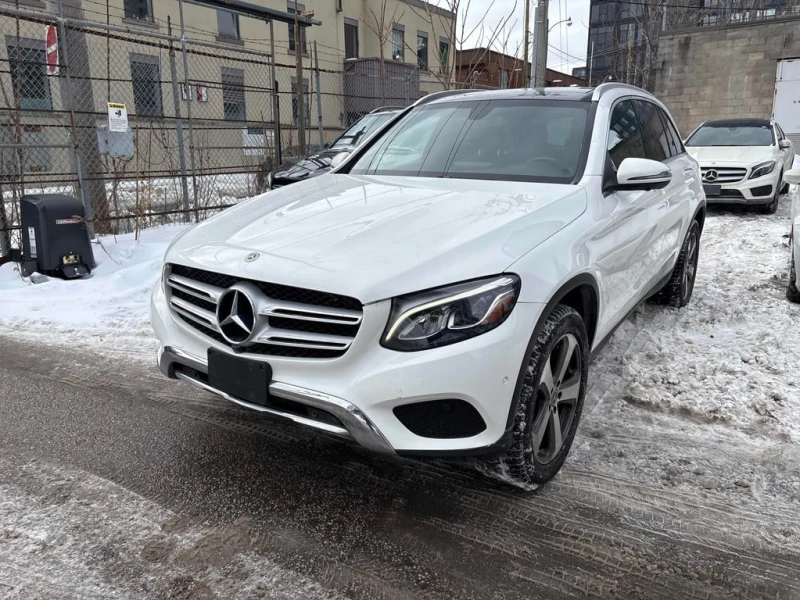 Mercedes-Benz GLC 300 4MATIC * 360 КАМЕРА* ПАНОРАМА* ПОДГРЕВ НА ВОЛАНА* 
