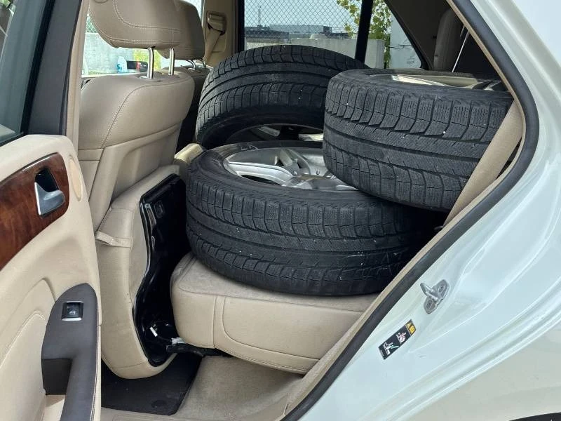 Mercedes-Benz ML 350 * BlueTEC * 2 КЛЮЧА * ДЖАНТИ С ГУМИ * КАМЕРА, снимка 14 - Автомобили и джипове - 55920059