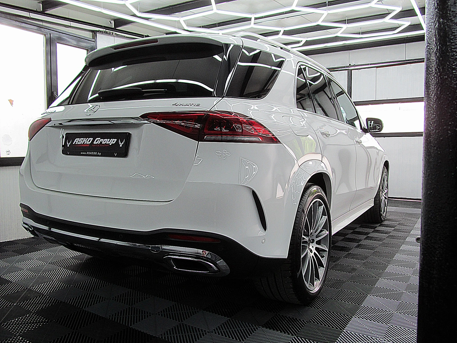 Mercedes-Benz GLE 350 AMG-Line/9gt/4-Matic/360-kamera/FUL/СОБСТВЕН ЛИЗИН - изображение 4