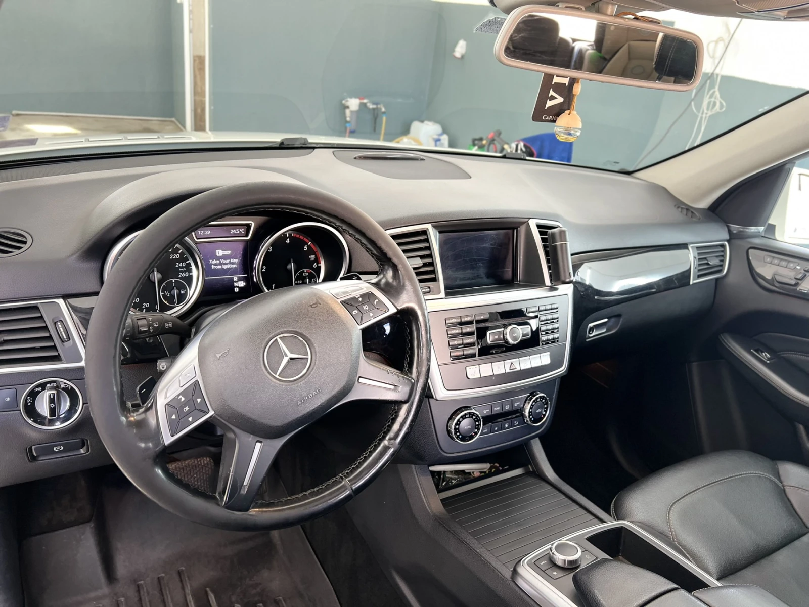 Mercedes-Benz ML 350  - изображение 8