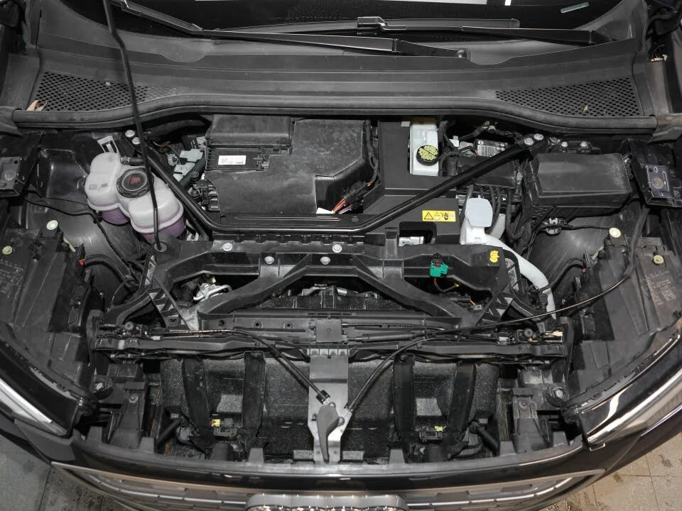 Audi Q4 * E-TRON* QUATTRO* KOMFORT50* , снимка 7 - Автомобили и джипове - 54183424