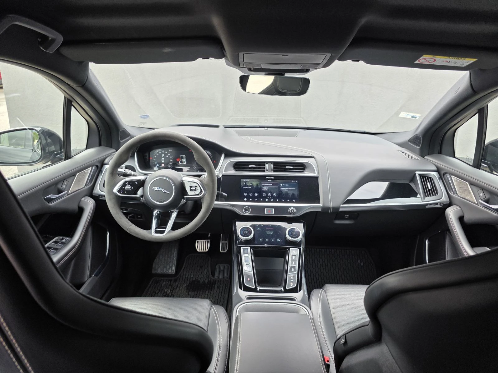Jaguar I-Pace EV400 SE AWD, снимка 11 - Автомобили и джипове - 54219524