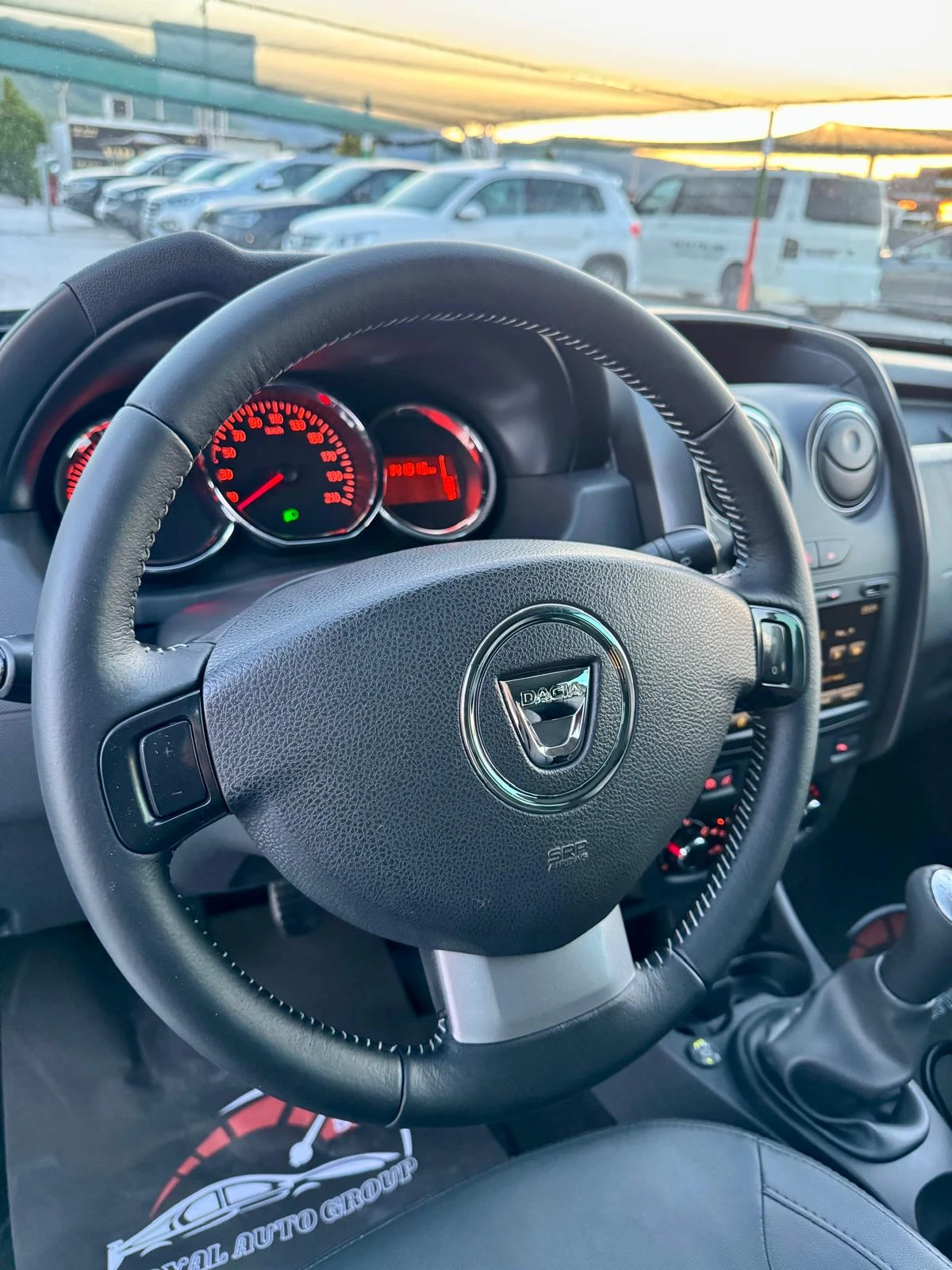 Dacia Duster ::Lauréate::1.6 LPG::2 ���������� | Mobile.bg � ����������� 9