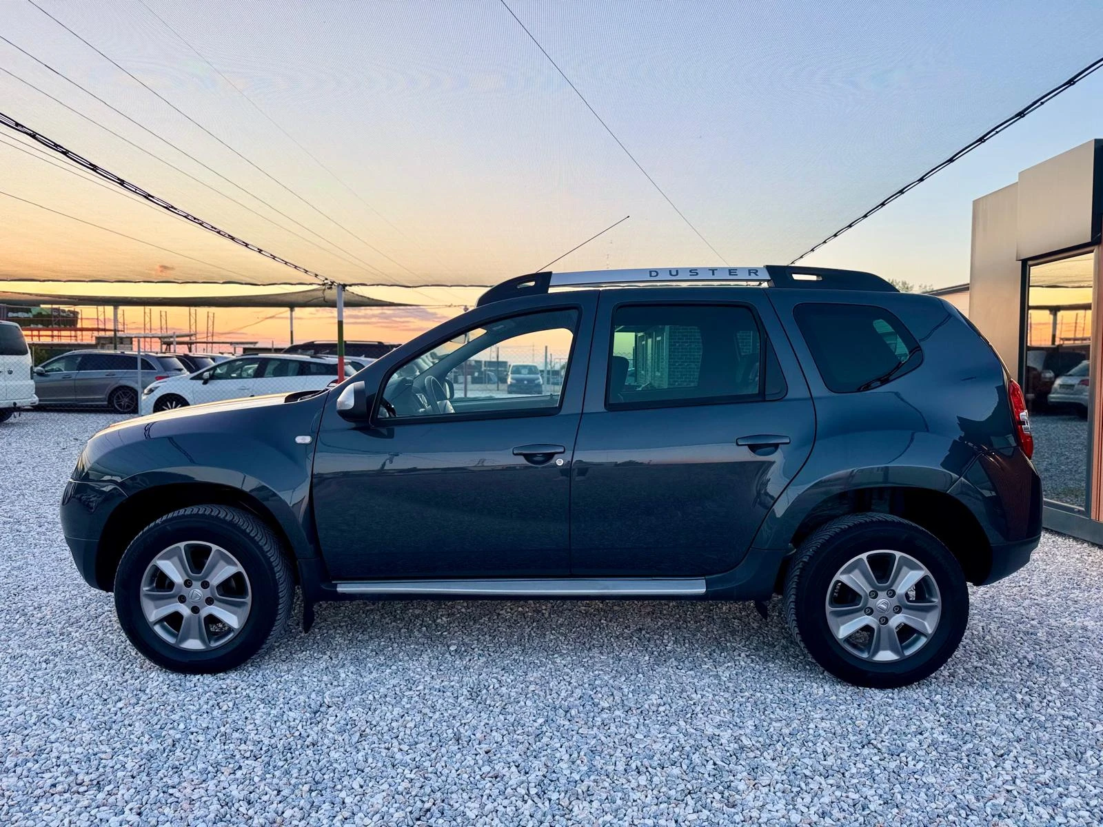 Dacia Duster ::Lauréate::1.6 LPG::2 ���������� | Mobile.bg � ����������� 5