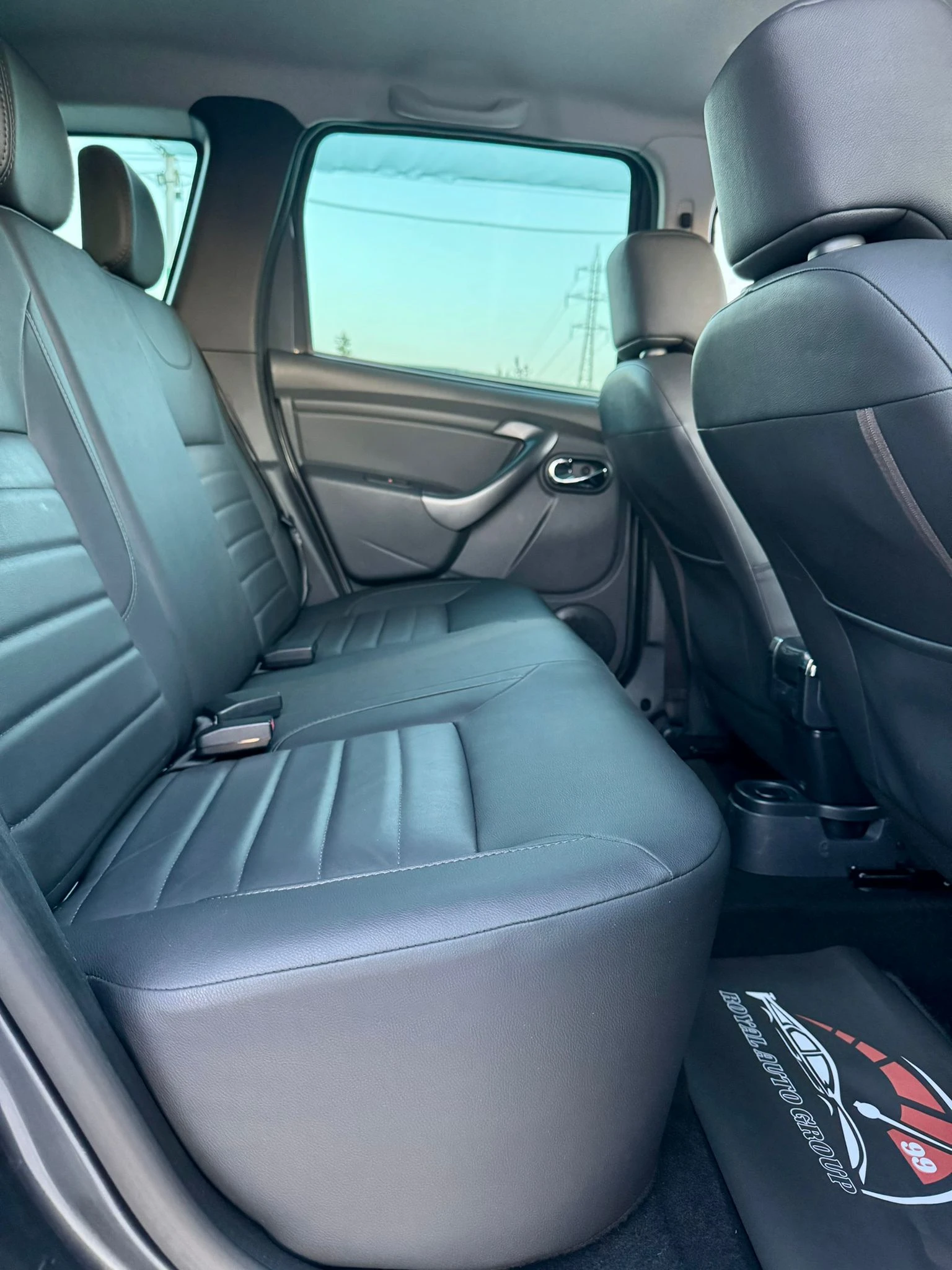 Dacia Duster ::Lauréate::1.6 LPG::2 ���������� | Mobile.bg � ����������� 12