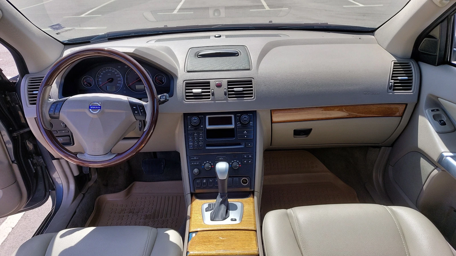 Volvo Xc90, снимка 11 - Автомобили и джипове - 54415359