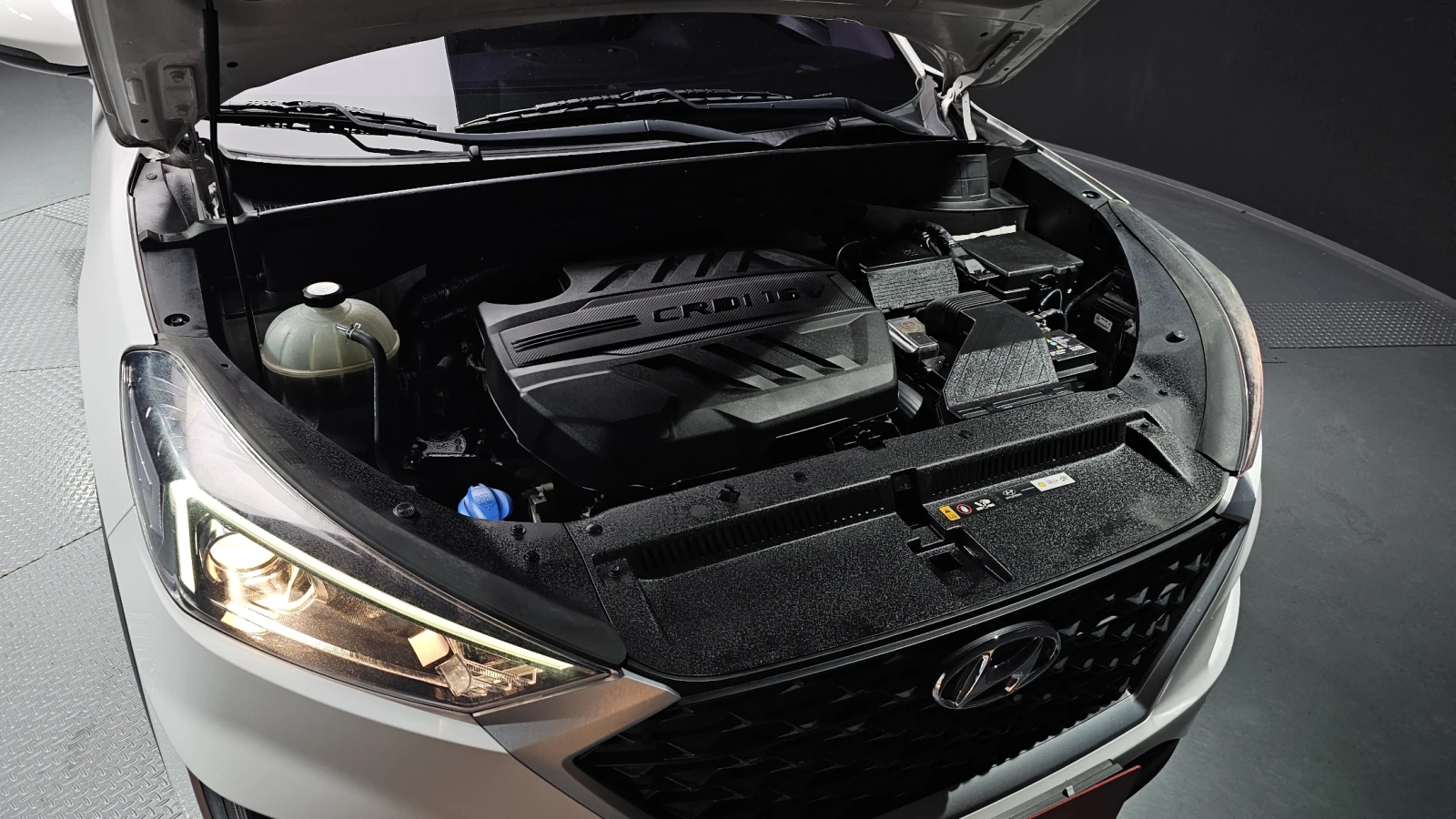 Hyundai Tucson 2.0 Modern* ПОДГРЕВ ВОЛАН* КРАЙНА ЦЕНА, снимка 6 - Автомобили и джипове - 55594494