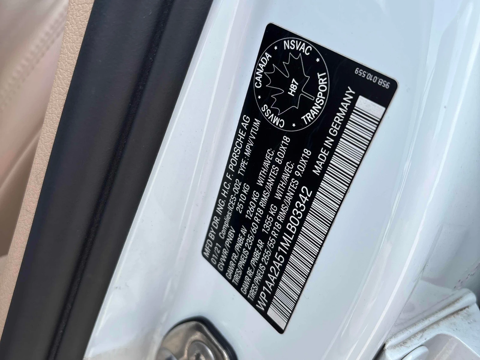 Porsche Macan * AWD * CARFAX * БЕЗ ПЪРВОНАЧАЛНА ВНОСКА, снимка 11 - Автомобили и джипове - 55858369