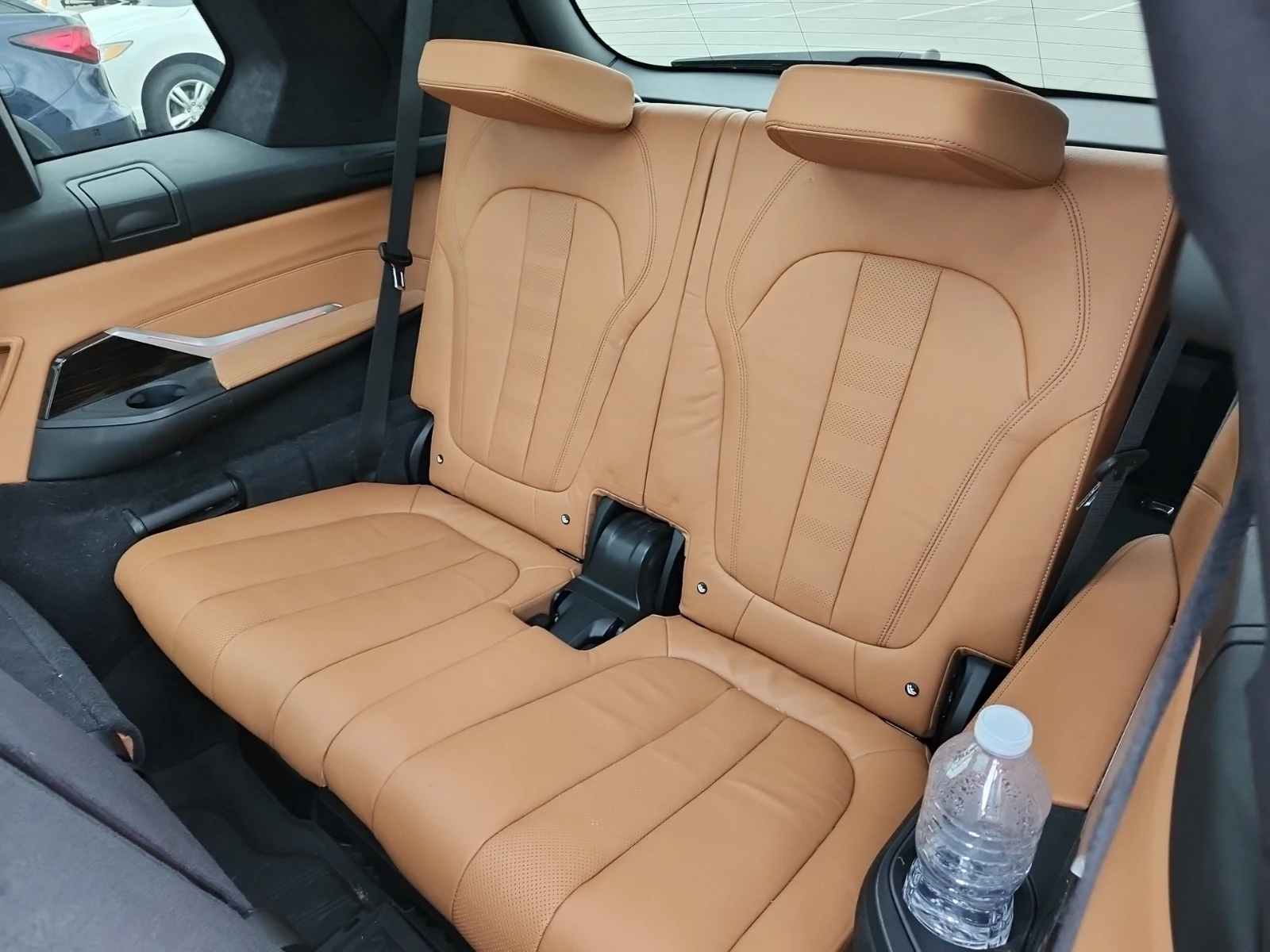 BMW X7 Harman Kardon* Sky Lounge* Air Suspension, снимка 8 - Автомобили и джипове - 55927818