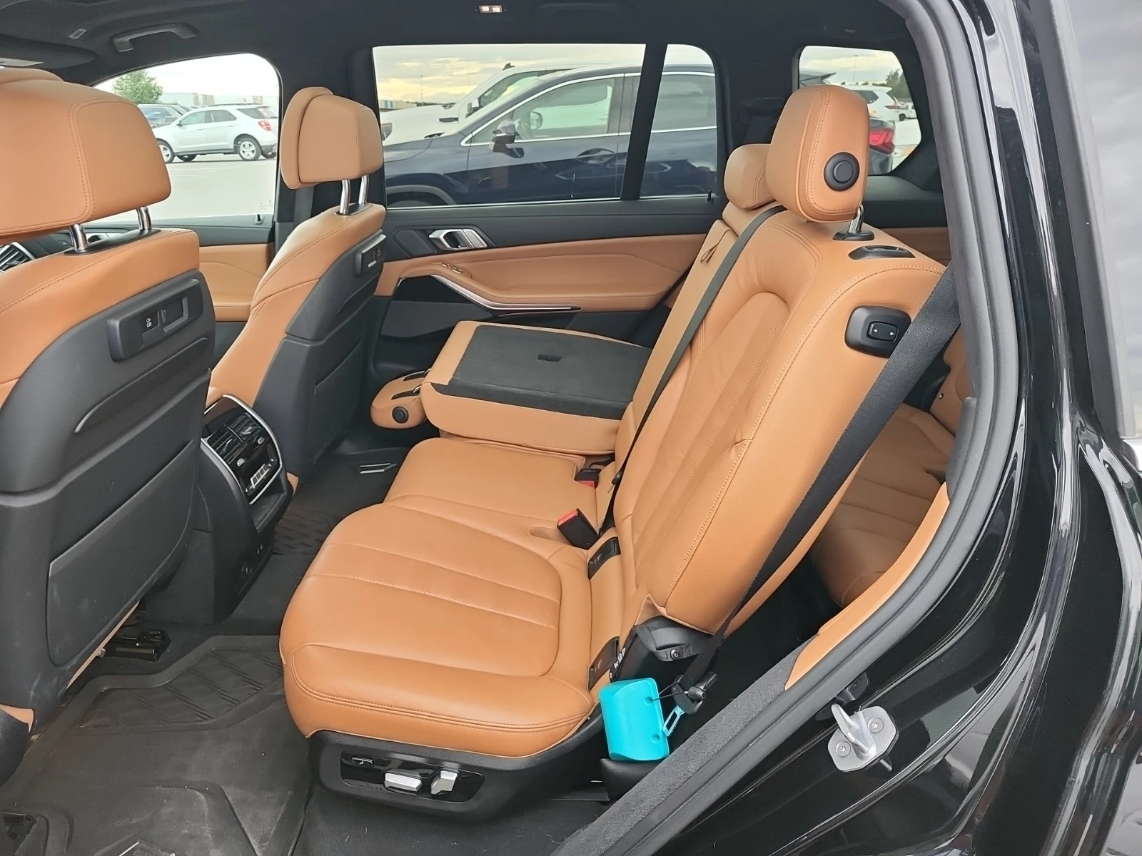 BMW X7 Harman Kardon* Sky Lounge* Air Suspension, снимка 7 - Автомобили и джипове - 55927818