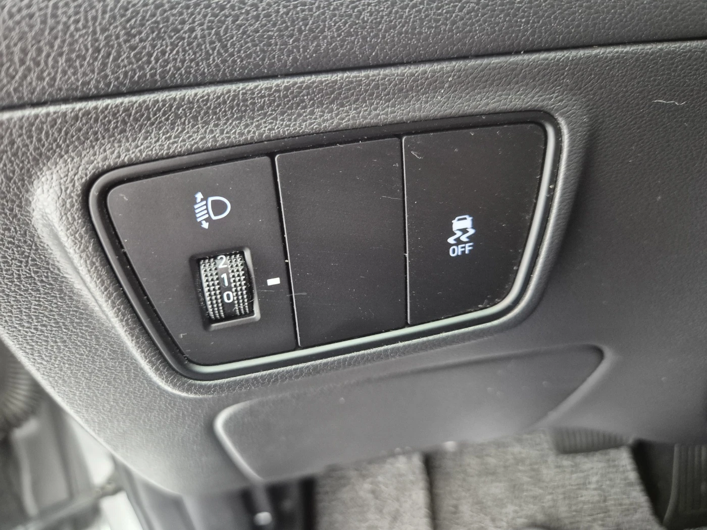 Hyundai Tucson Diesel 2.0 4WD autogeorge.com, снимка 17 - Автомобили и джипове - 56137213