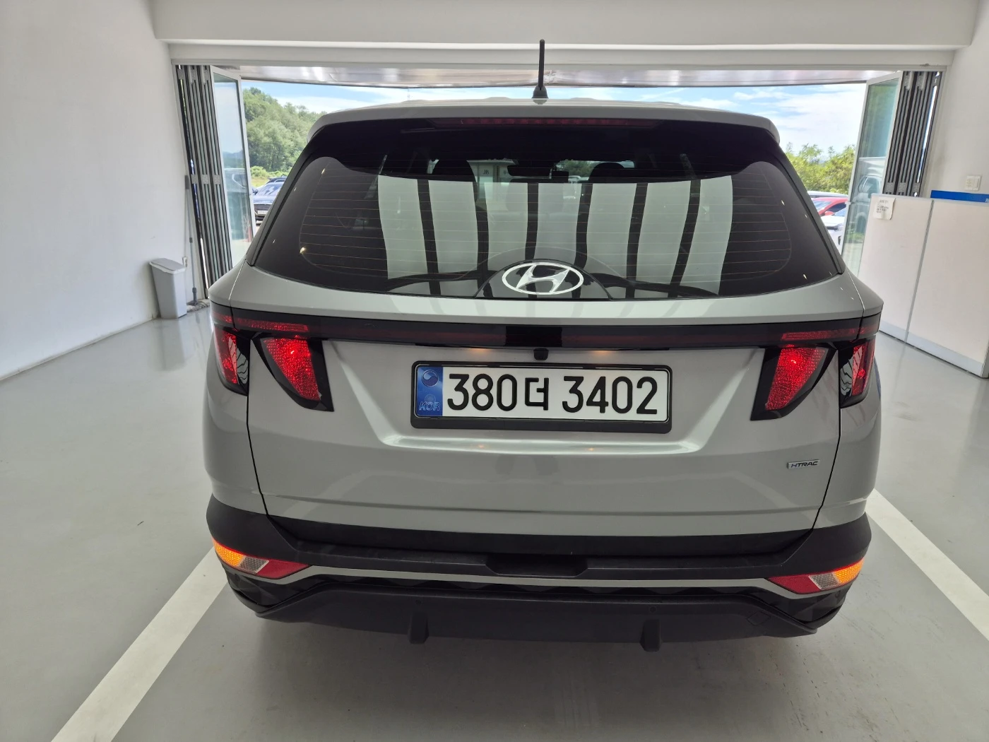 Hyundai Tucson Diesel 2.0 4WD autogeorge.com, снимка 7 - Автомобили и джипове - 56137213