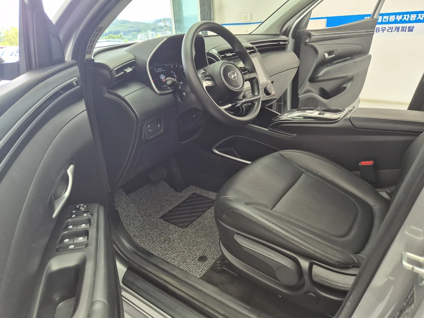 Hyundai Tucson Diesel 2.0 4WD autogeorge.com, снимка 10 - Автомобили и джипове - 56137213